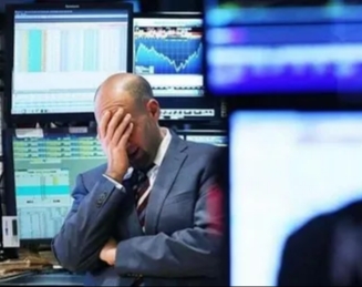 إفلاس مستثمر شهير خسر 20 مليار دولار في يومين