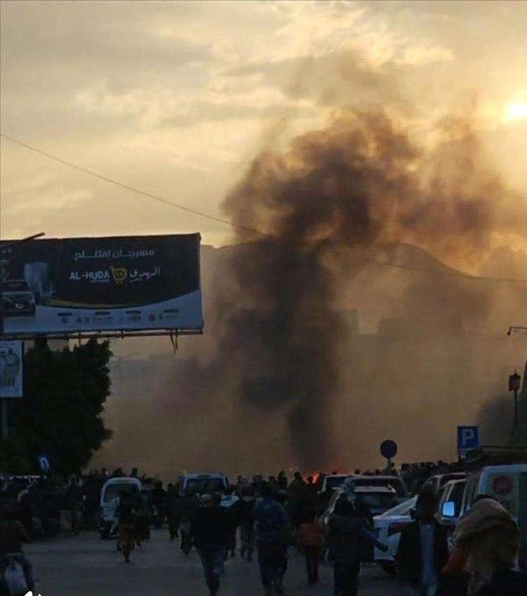 انفجار سيارة في باب اليمن بصنعاء