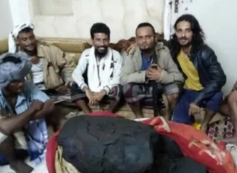 بما يقارب أربعة مليار ريال يمني صيادون يمنيون يعثرون على كنز باهظ الثمن في البحر بعدن