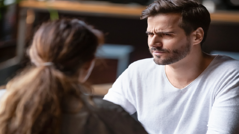 كيف تؤثر الشخصية الساخرة على صحة صاحبها؟