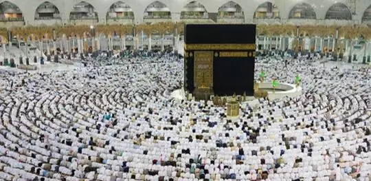 ما شرط السعودية لتمديد تأشيرة العمرة؟